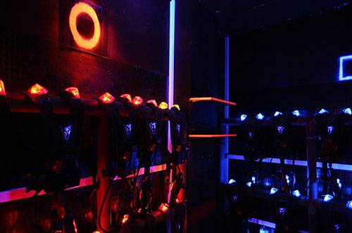 Bilboko Lasergunera irteera antolatu dute gaztelekukoek