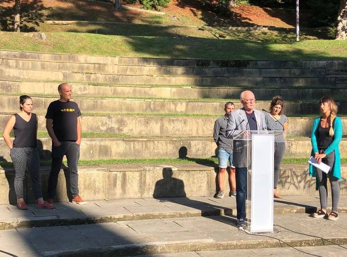 Zarautzen ere elkarretaratzera deitu du Sarek biharko