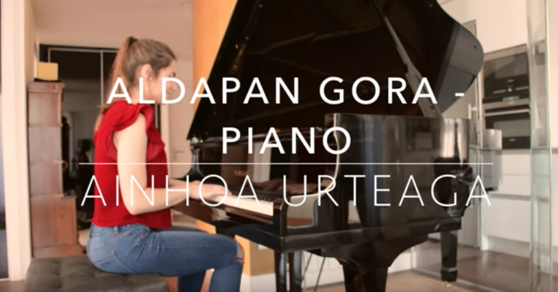 Ainhoa Urteaga pianojolea elkarrizketatu dute Gaztea irratian
