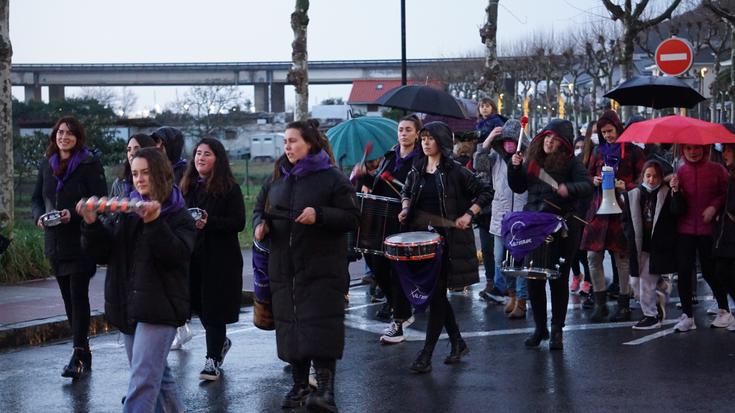 Xaltxerak talde feministak eten bat iragarri du