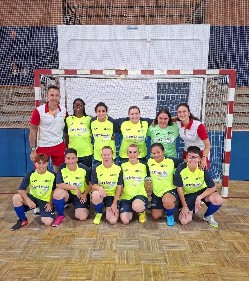 Leire Esnal, areto futboleko Espainiako txapeldunorde Gaztela eta Leongo selekzioarekin