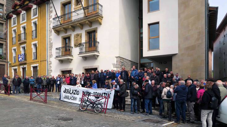 Santelmoek ez dituzte baretu pentsiodunen eskakizunak