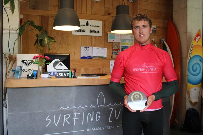 Itsas Kirol Poloa ekimenak sustatuta Zumaiako hiru enpresak kirol zerbitzu profesionalen kalitate zigilua lortu dute