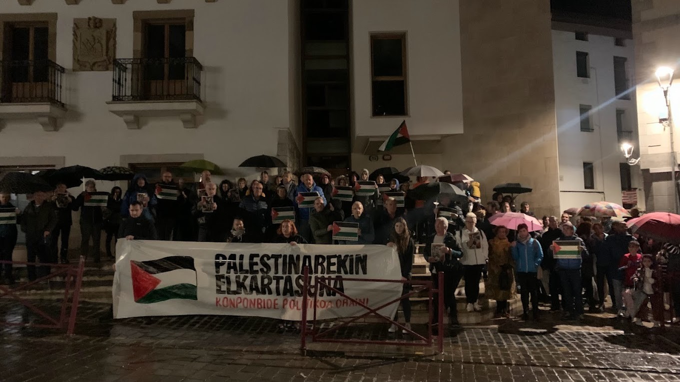 Palestinari elkartasuna adierazteko elkarretaratzea egingo dute astelehenean