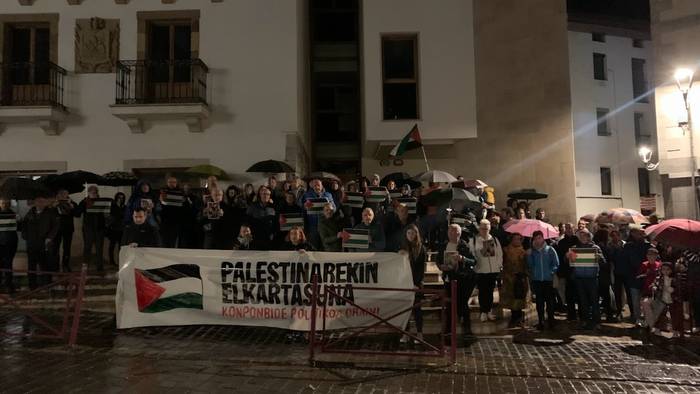 Palestinari elkartasuna adierazko ekimena izango da bihar eguerdian Torreberri kanpoaldean