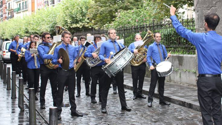 Udal Musika Bandak Santa Zezilia eguna ospatzeko kalejira egingo du bihar