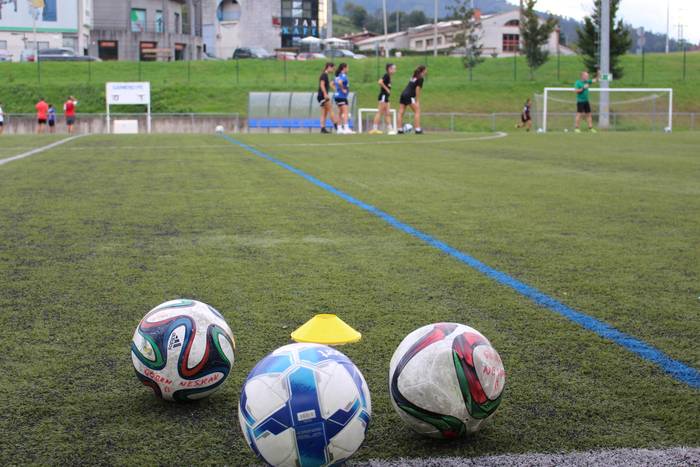Infantil taldea osatzeko deialdia egin du Ikasberrik