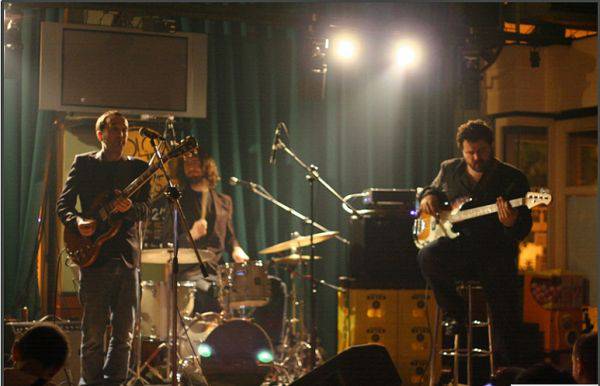 The Romanticos musika taldea bihar gauean, Orion