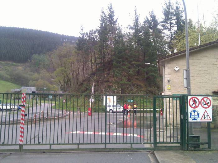 Gizonezko baten gorpua aurkitu dute Lapatxen, eta zabortegia itxita dago
