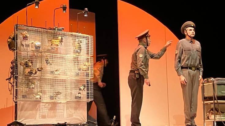 Xirriquiteularen 'Laika' obraz gozatu dute haur eta helduek