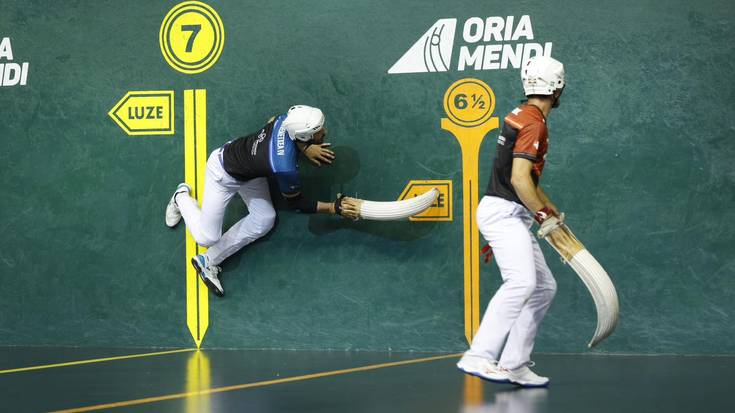 Oriamendi 2010 enpresako erremontistek erremontearen geroa bermatzeko eskatu diete erakundeei