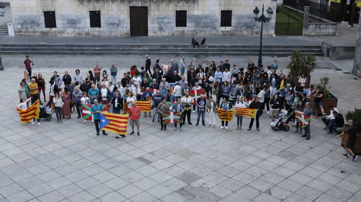 Protesta zaratatsua, Kataluniako buruzagi independentistei ezarritako zigorrak salatzeko