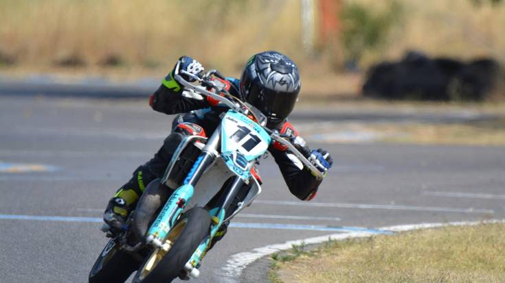 Gaztela eta Leongo moto txapelketa irabazi du Julen Mateosek