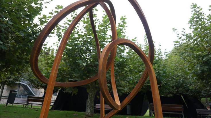 Irudietan: 'Zazpi begirada ingurumenari' erakusketa