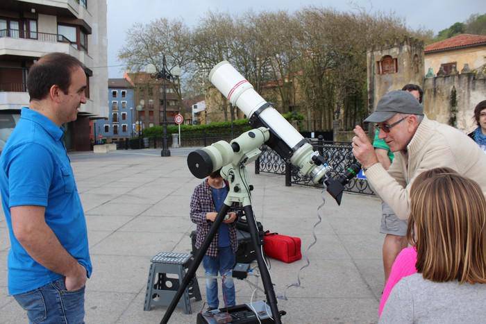 Astronomiaz gozatzeko aukera, datorren astean