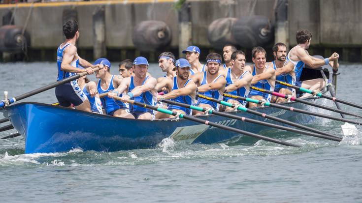 Zarauzko Arraun Elkarteak igoerarik eta jaitsierarik gabeko liga egitea jarriko du mahai gainean