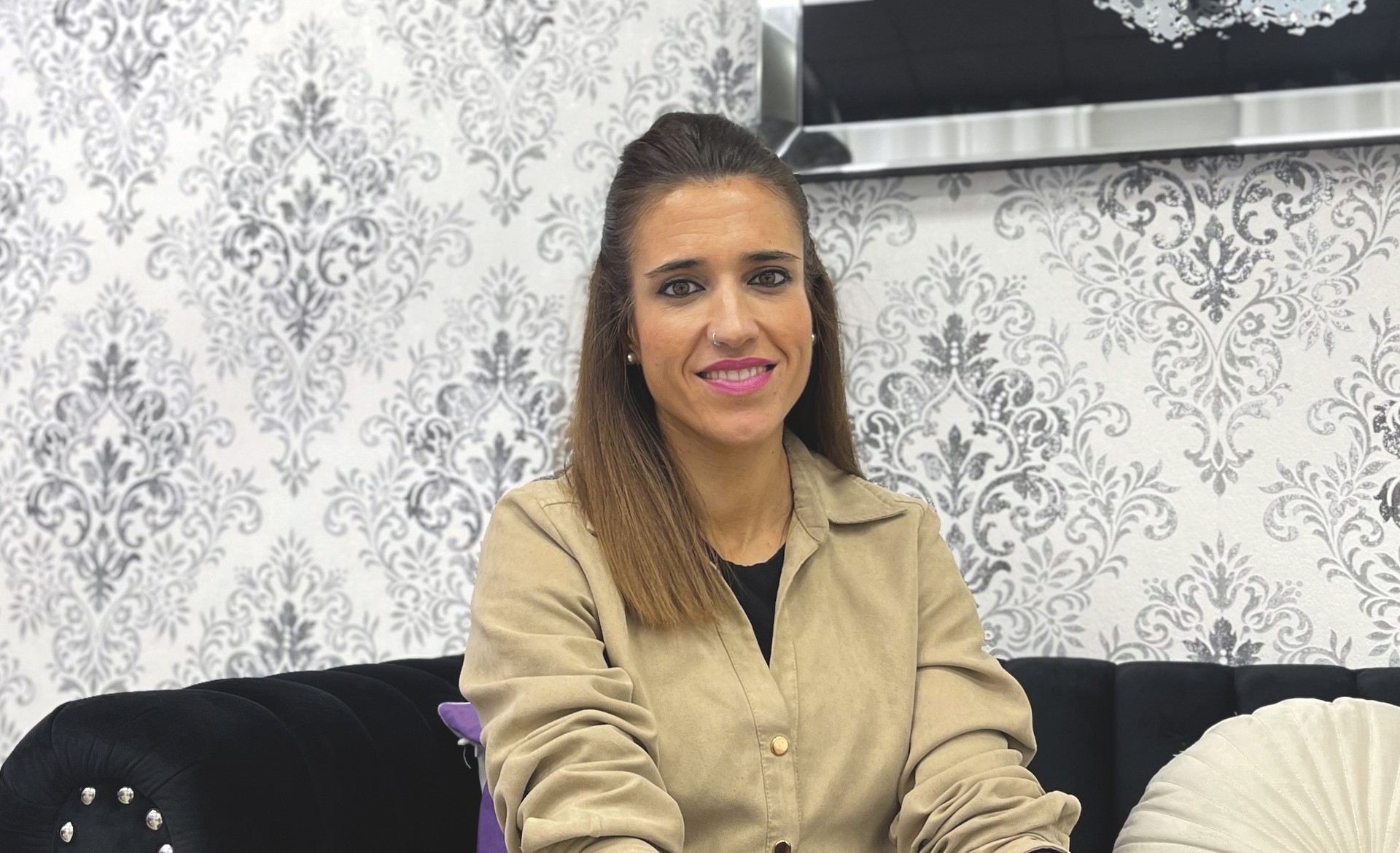 Naike Saralegi: "Harreman politak sortu ditut lanbideari esker"