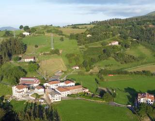 Aiako Udalak lau milioi euroko udal aurrekontua izango du 2026an, laurdena pasa inbertsioetarako