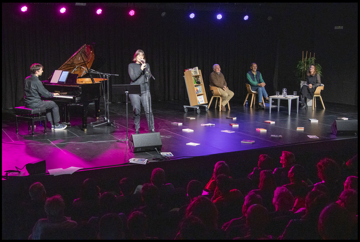 'Literatur emanaldi musikatua' eskainiko dute etzi, Modelon