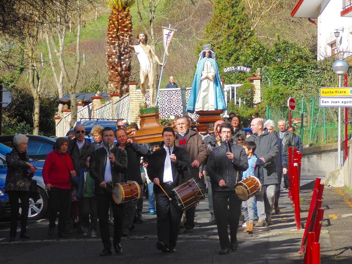 Jesukristoren berpizkundea ospatu dute gaur