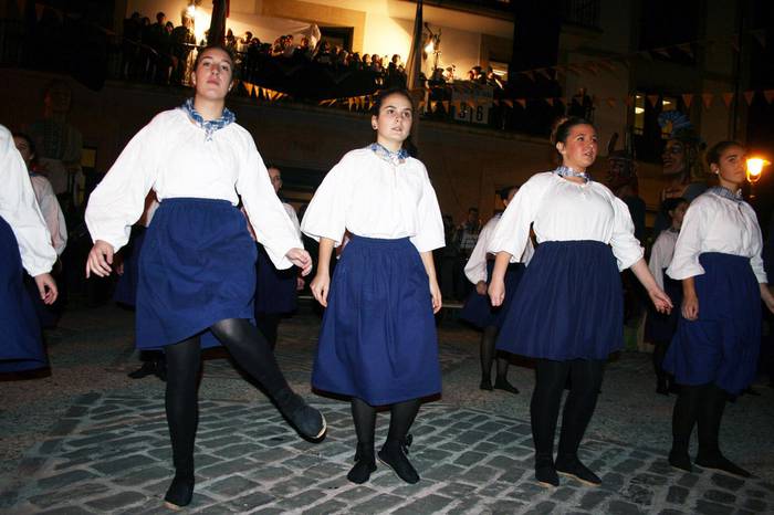 Sanikolasetan izan diren hainbat ekitalditako bideoak ikusi daitezke sarean