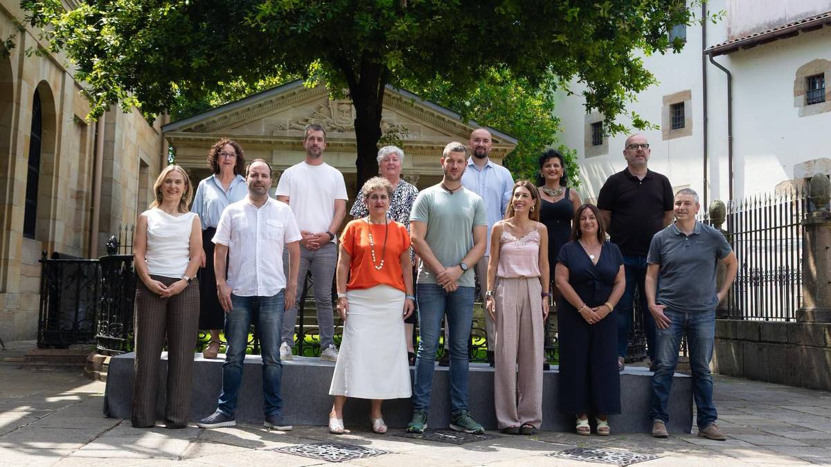Ana Azkoitia, Euskal Herriaren burujabetzaren bidean "urratsak" eskatu dituzten alkateen artean