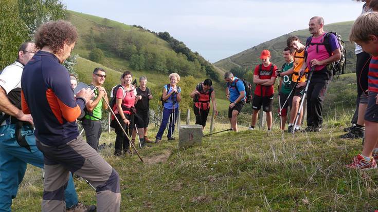 Mugarrien ibilbideko kronika argazkitan