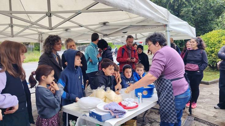 Taloak egiten ikasiz ospatu dute Igaran Gipuzkoako Erroten Eguna