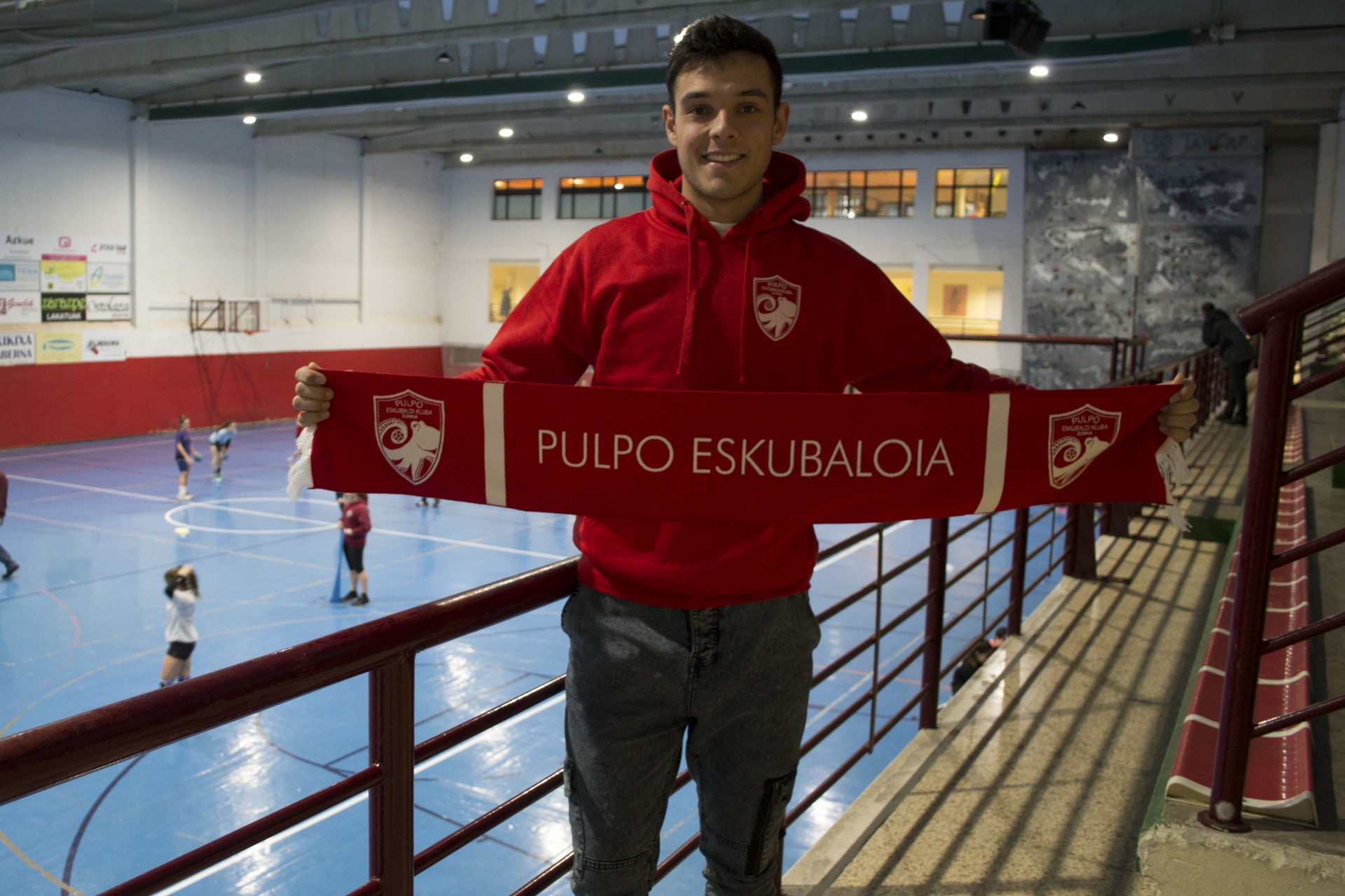 Pulpo Eskubaloiko arropa berria