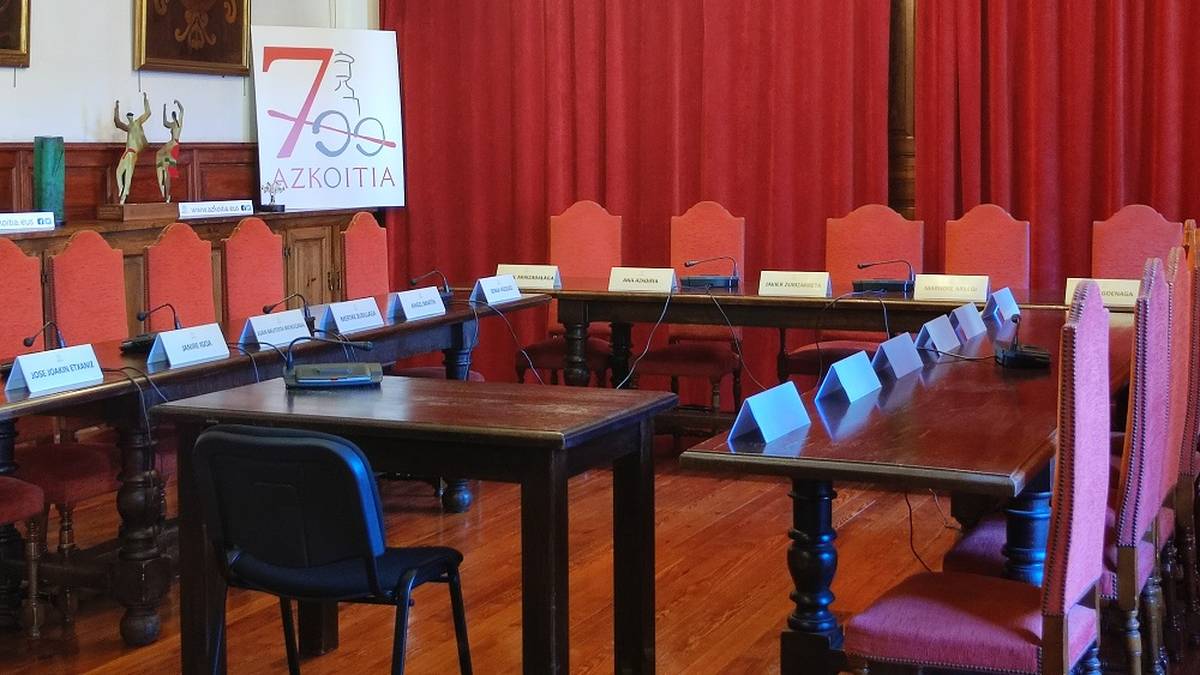 Azkoitiko Udalaren martxoko ohiko udalbatzarra, zuzenean