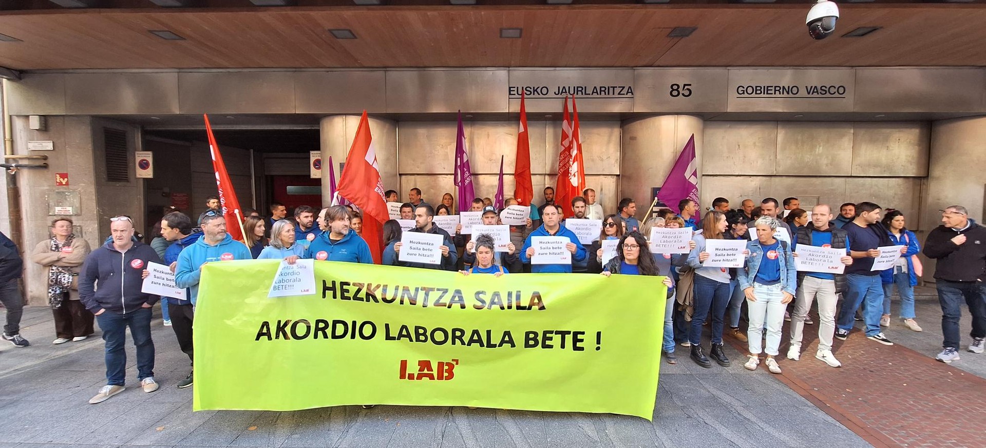 Itxialdiak egingo dituzte asteazken iluntzean eskualdeko ikastoletan, tartean Oriokoan