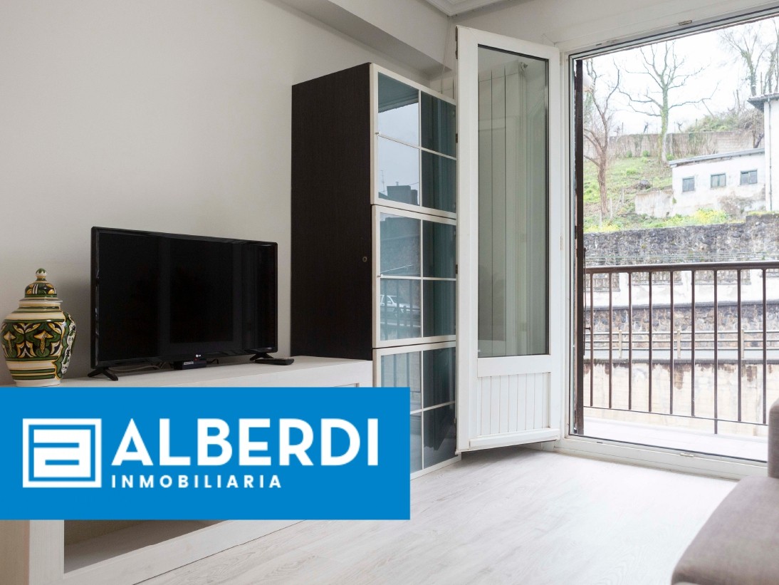Alberdi Inmobiliaria: eraberritutako etxebizitza Aingeru kalean