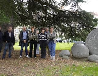 Indarkeriaren biktimak izan dituzte gogoan Oroimenaren Egunean