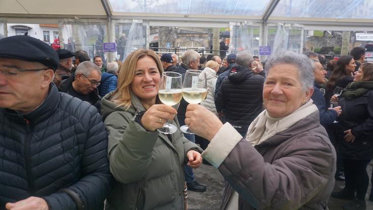 Getariako txakolina, txinparta betean