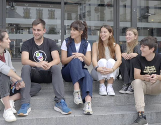 Euskarazko esamolde eta hitz berriak eraman dituzte hainbat azpeitiarrek eta zarauztarrek 'Tribuaren berbak' saiora