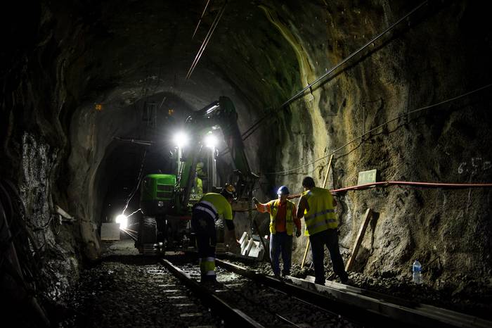 Ekainaren 1ean hasiko da berriro Zumaia eta Deba arteko tren zerbitzua