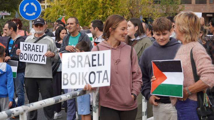 Jendetzak bat egin du Palestinaren aldeko eta Israelen kontrako goizeko lanuzteekin eta mobilizazioekin