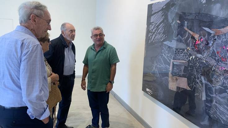 'Azalaren mamia' erakusketa zabaldu du Keixetak Oxford aretoan