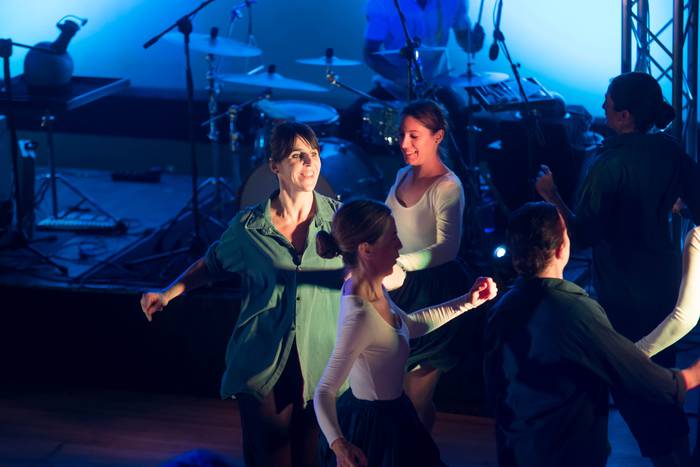 Bigarren asteburuz, Maiatza Dantzan etxetik