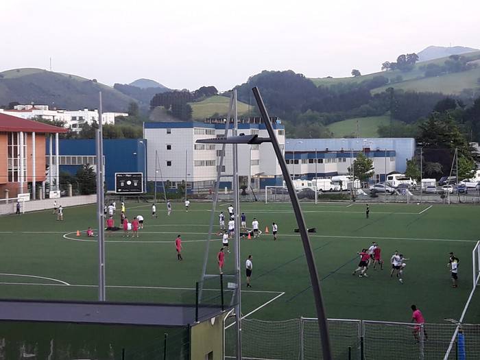 Areto futboleko eta 7ko futboleko txapelketetako finalak jokatuko dituzte Zumaian gaur eta bihar
