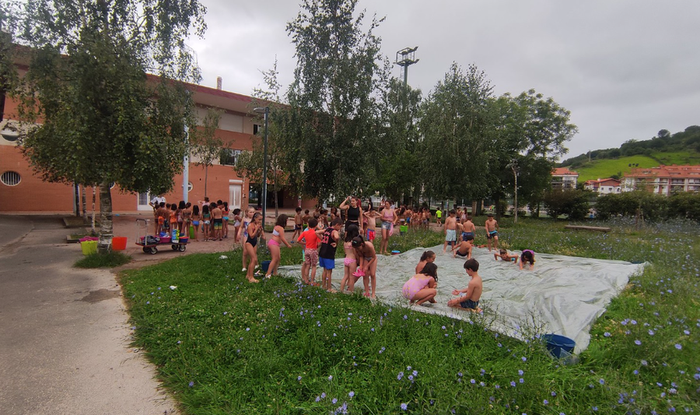 Zabalik da udaleku orokorretan eta udazaintza zerbitzuan izena emateko epea