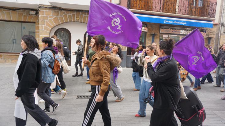 Dena prest dute Orion Martxoaren 8rako