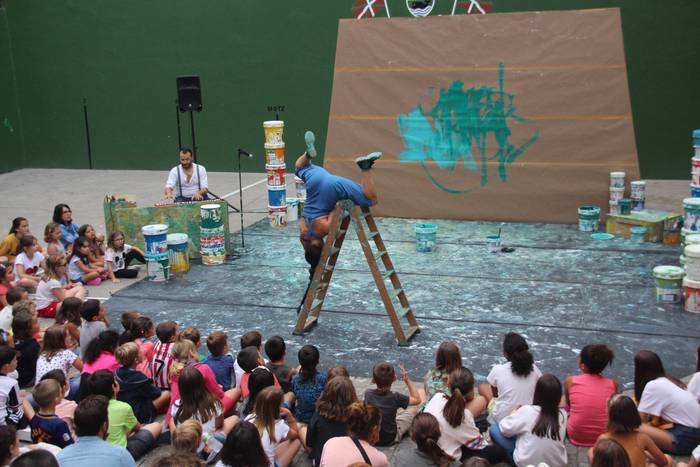 Kalerki antzerki jaialdiko egitaraua astebururako