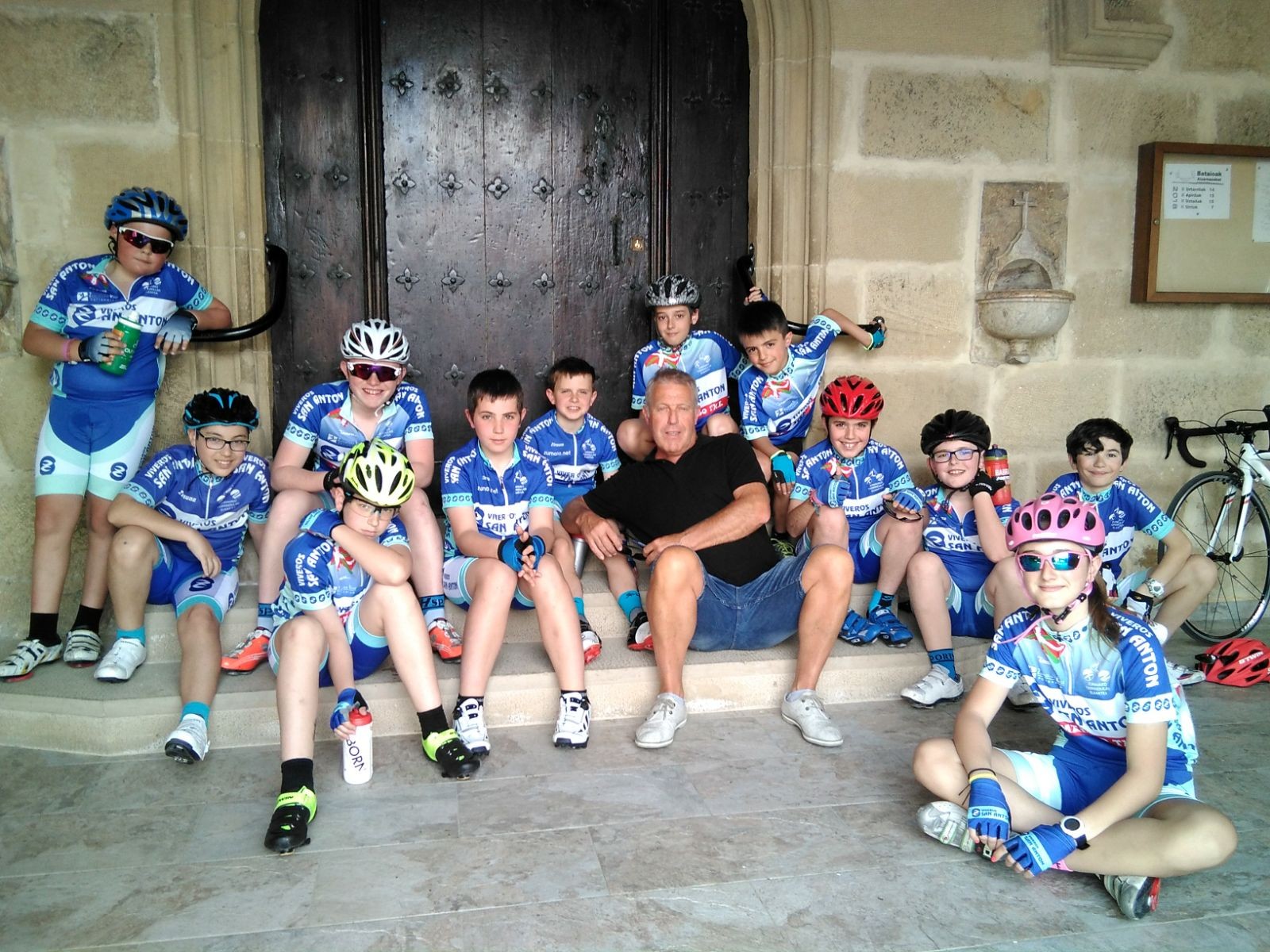 Infantiletan eta alebinetan berriz ere podiumean Garazi Bergara eta Asier Aizpurua