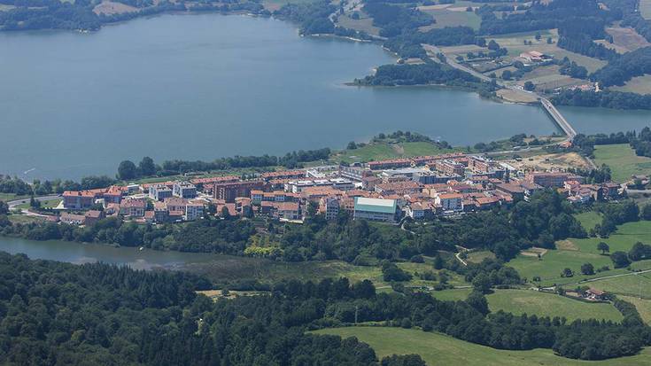 ZAEko zazpi ontzi lehiatuko dira gaur arraunketa olinpikoko III. Konfrontazioan