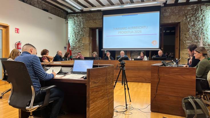 Behin-behinean onartuta geratu dira 2026ko udal aurrekontuak, PSE-EEren babesarekin