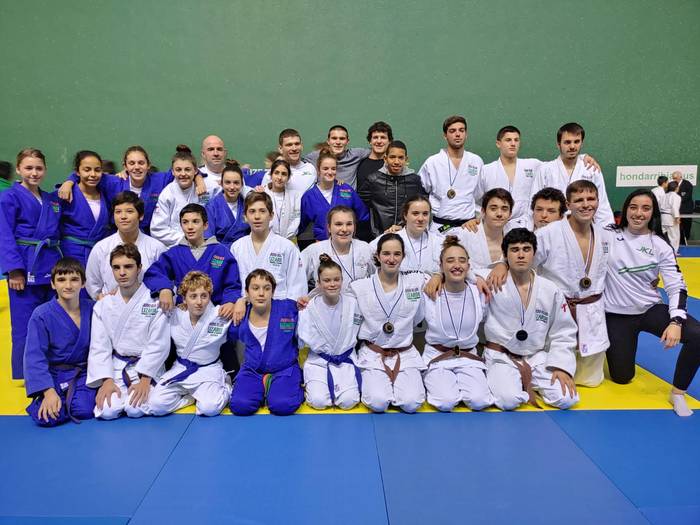 Judoaren topaleku izango da Aritzbatalde frontoia gaurtik igandera arte