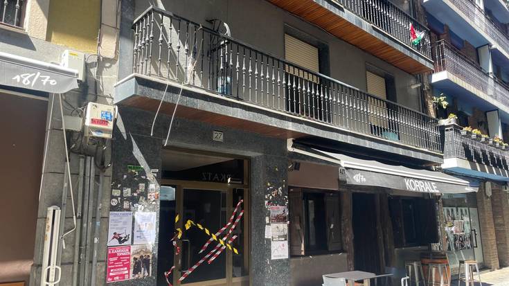 Hamabost egun eta gero ere, etxera sartu ezinda