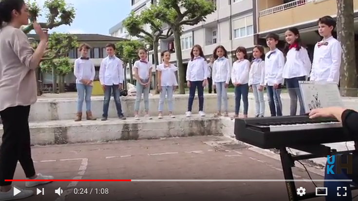 Bideoa: Txinpirin taldea Udaberriko Kontzertua eskaintzen