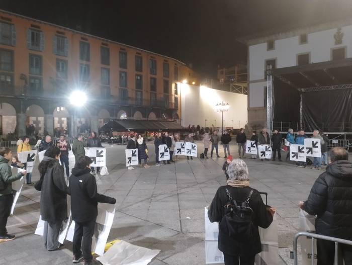 Presoen eskubideen aldeko urteko lehen elkarretaratzea egingo du bihar Sare Herritarrak